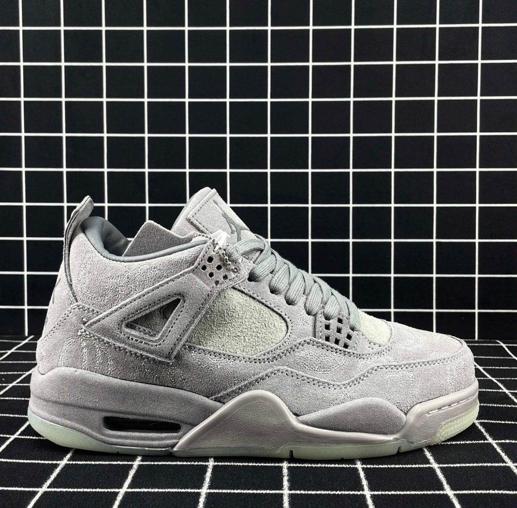 Air Jordan 4 Retro x KAWS “Cool Grey” (Premium)
